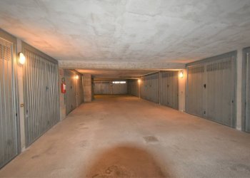 Foto 6 - Box Via Liguria
 
13, Bernareggio - photo 6