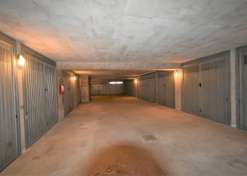 Foto 9 - Box Via Liguria
 
13, Bernareggio - photo 9