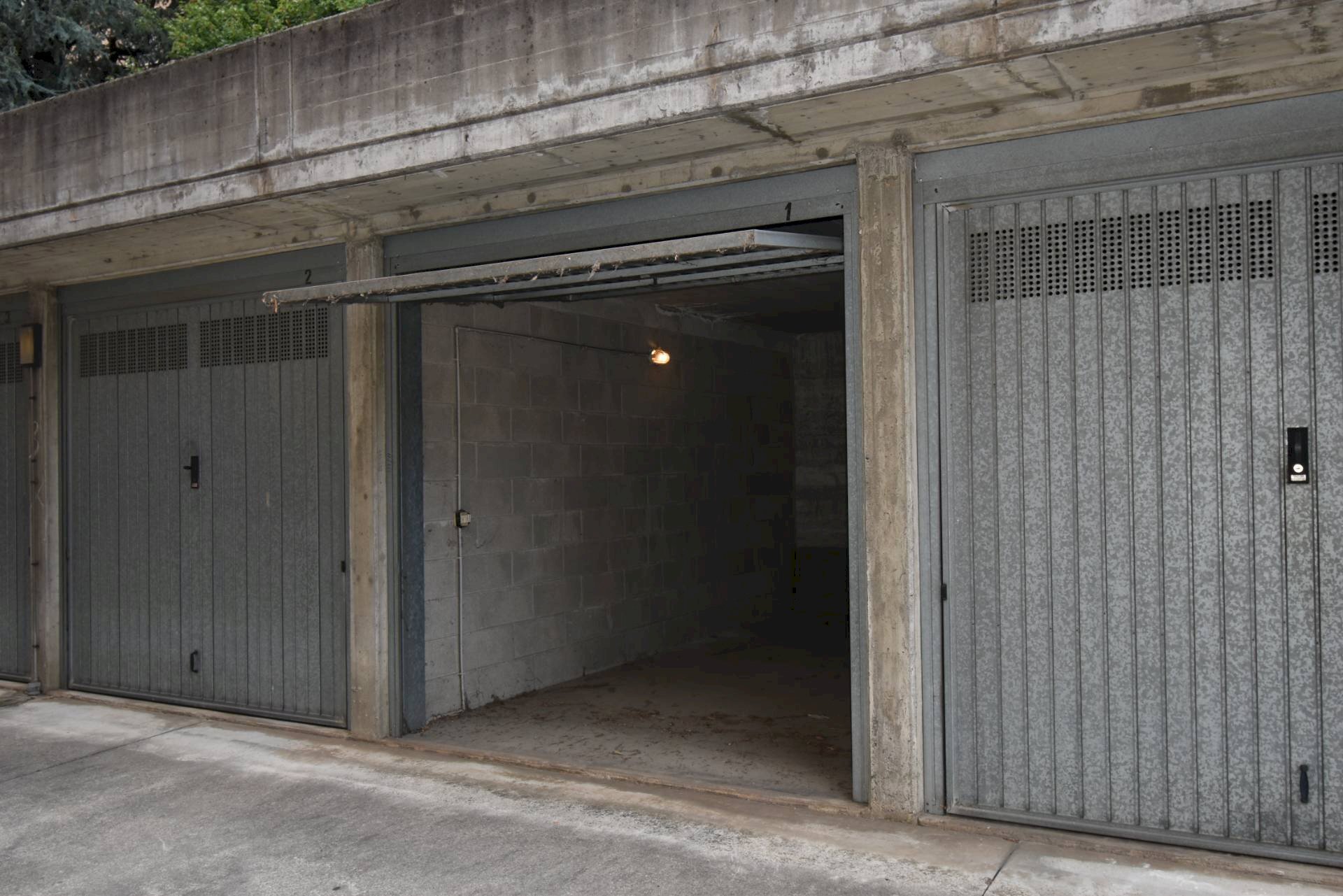 Foto 3 - Box Via Buonarroti
 
35, Bernareggio - foto 3