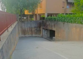 Foto 3 - Box Via Piemonte
 
9, Bernareggio - photo 3