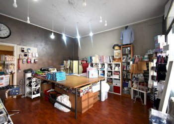 Foto 2 - Locale Commerciale Via san Gervasio
 
4, Bernareggio - foto 2