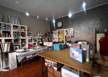 Foto 4 - Locale Commerciale Via san Gervasio
 
4, Bernareggio - foto 4