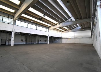 Foto 1 - Capannone Via Delle Rovedine
 
23, Robbiate - foto 1