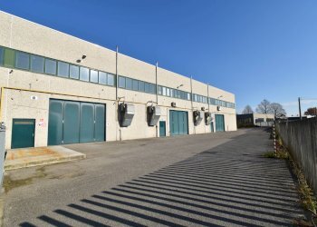 Foto 3 - Capannone Via Delle Rovedine
 
23, Robbiate - foto 3