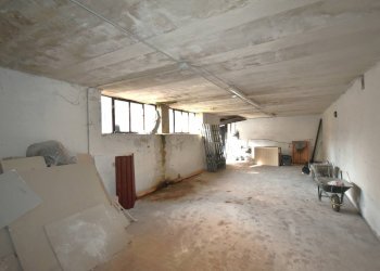 Foto 1 - Magazzino VIA 4 NOVEMBRE
 
3, Verderio - foto 1