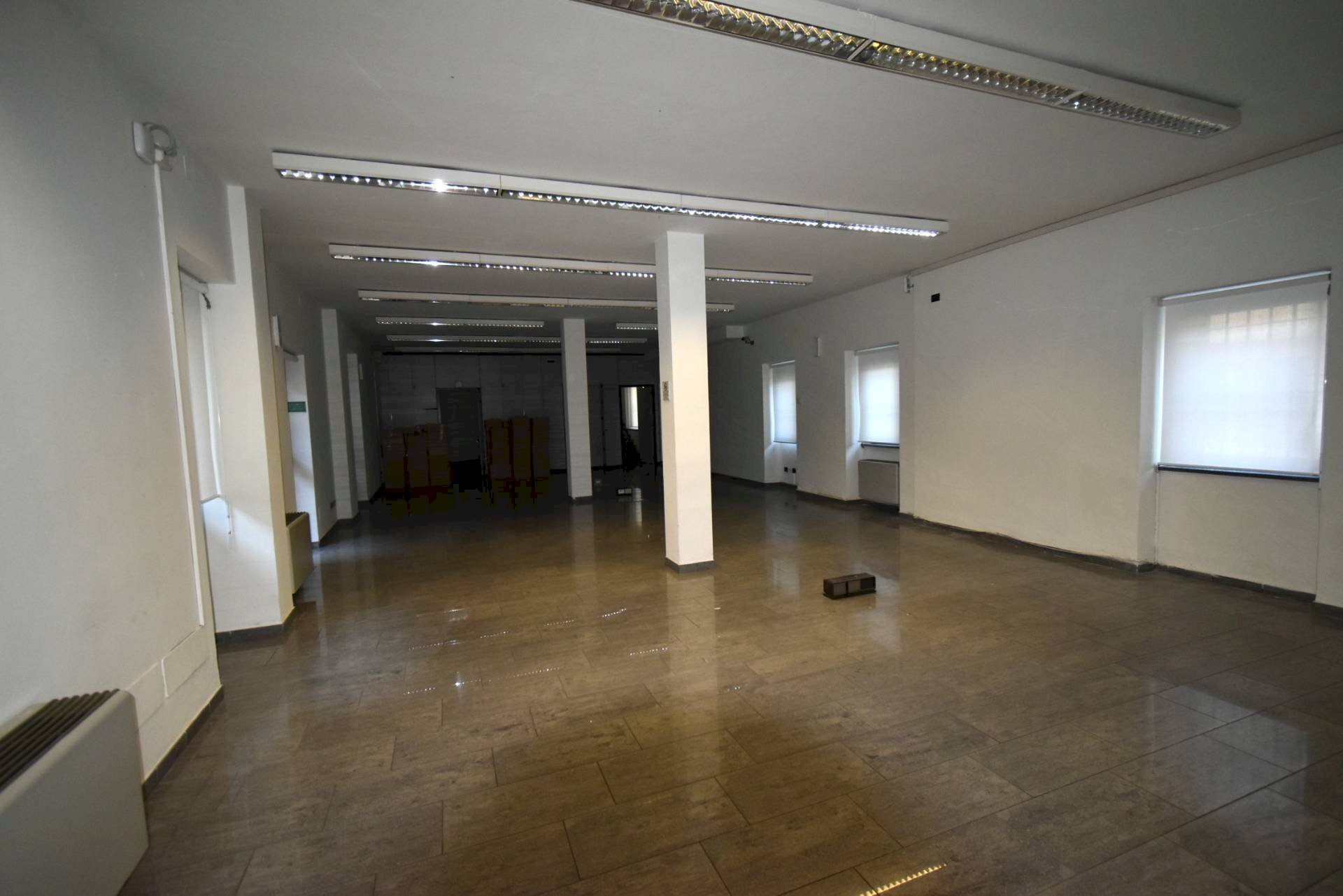 Foto 2 - Commercial Premises concordia
 
22, Mezzago - photo 2