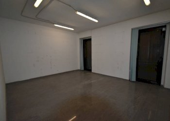 Foto 18 - Locale Commerciale concordia
 
22, Mezzago - foto 18