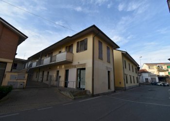 Foto 27 - Locale Commerciale concordia
 
22, Mezzago - foto 27