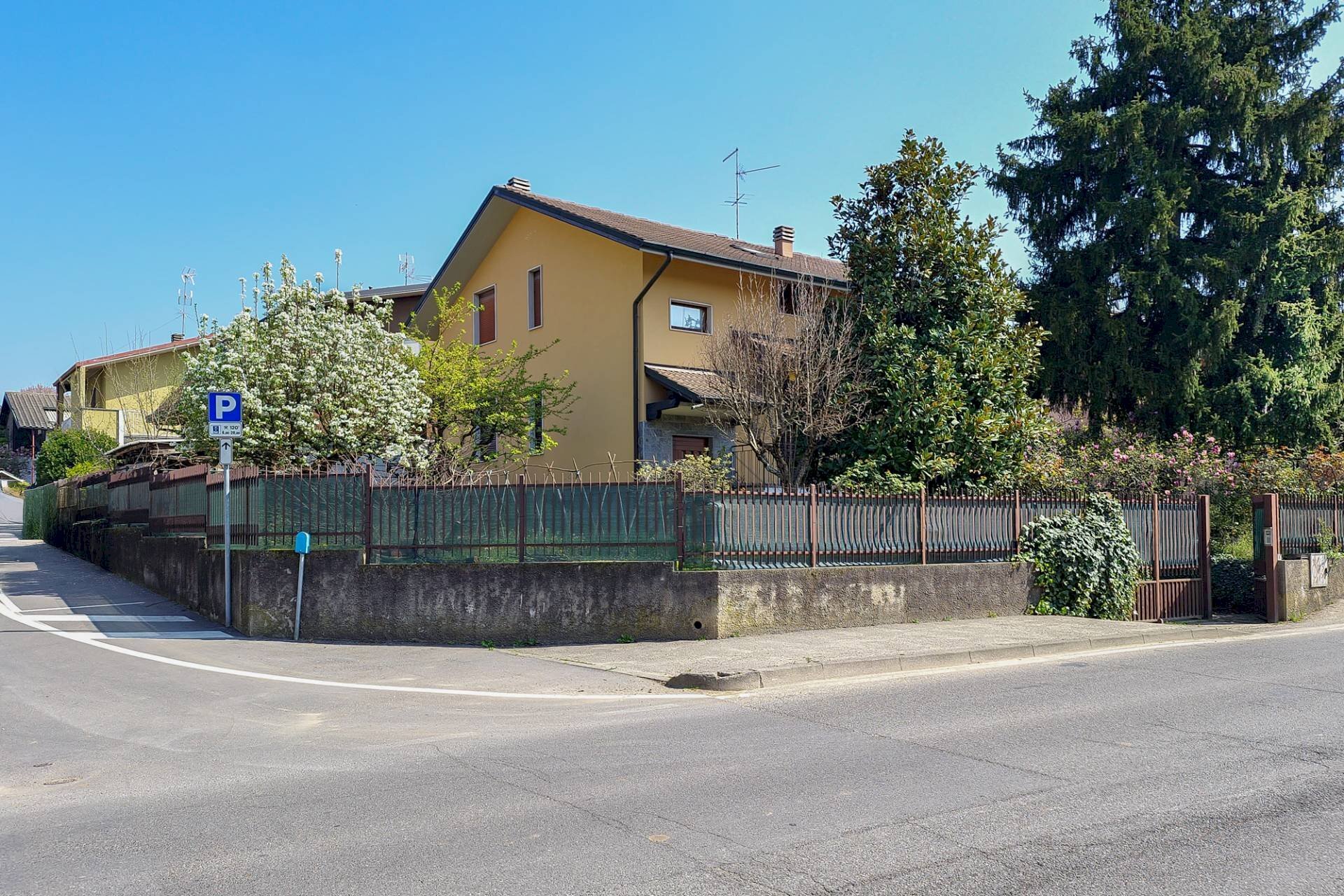 Foto 2 - Independent house MATTEOTTI
 
6, Carnate - photo 2