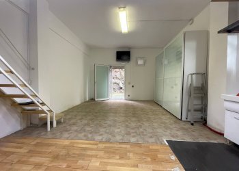 Foto 5 - Magazzino VIA GENOVA
 
15, Savona - foto 5