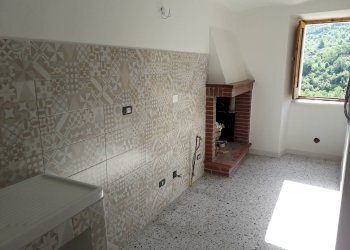 Foto 2 - Casa indipendente Via del Municipio, Serramonacesca - foto 2