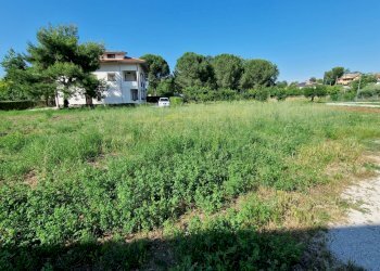 Foto 1 - Terreno edificabile Santa Cresimata, Cepagatti - foto 1