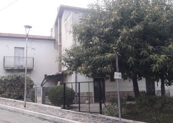 Foto 2 - Casa indipendente Via Roma, Serramonacesca - foto 2