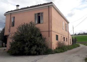 Foto 2 - Casa indipendente Via Fraticelli, Alanno - foto 2