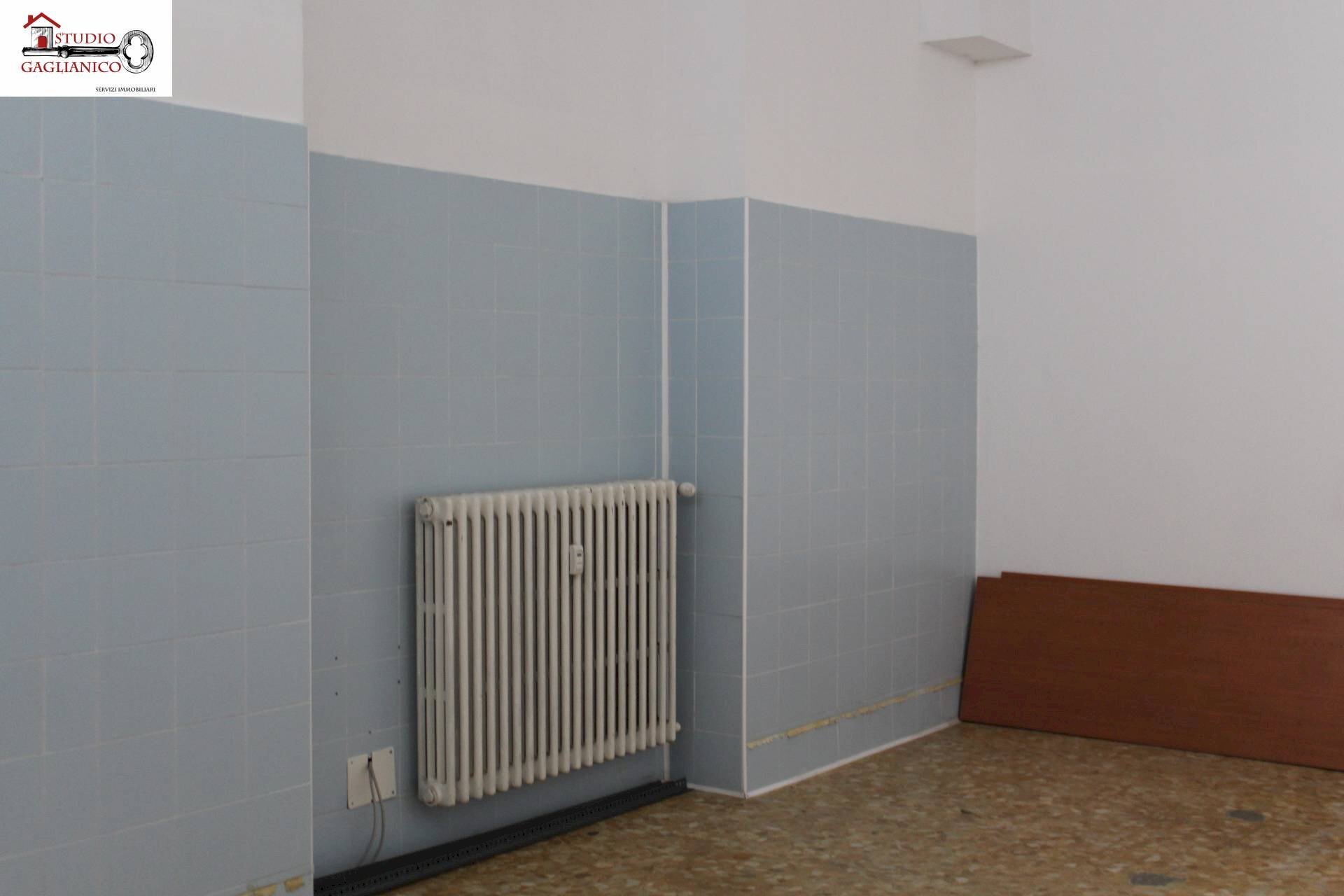 Foto 2 - Commercial Premises Via Isonzo
 
2-4, Gaglianico - photo 2