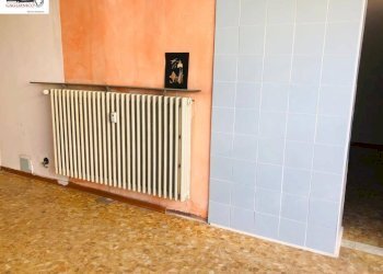 Foto 5 - Commercial Premises Via Isonzo
 
2-4, Gaglianico - photo 5