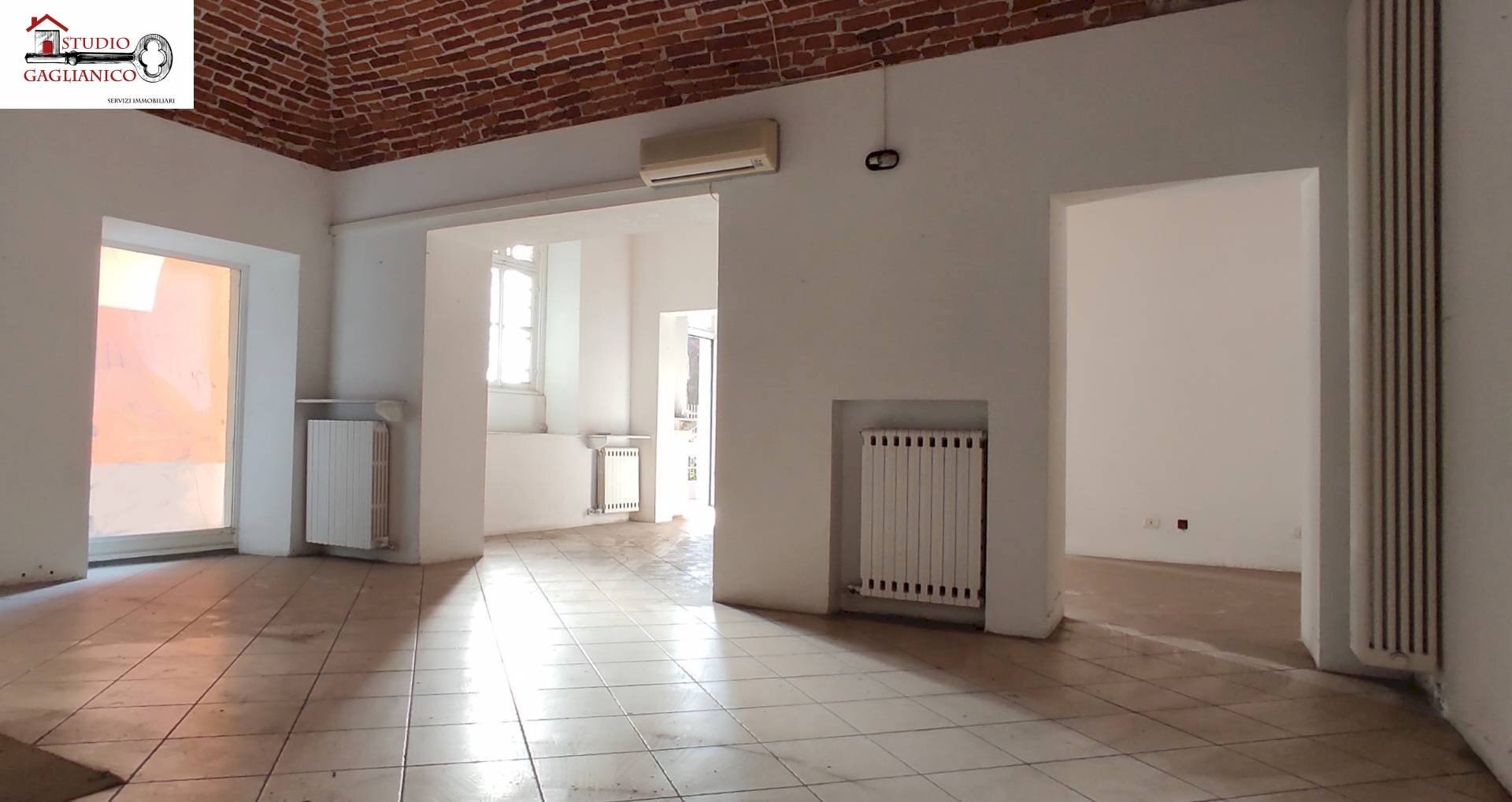 Foto 1 - Locale Commerciale Via Italia
 
73, Biella - foto 1