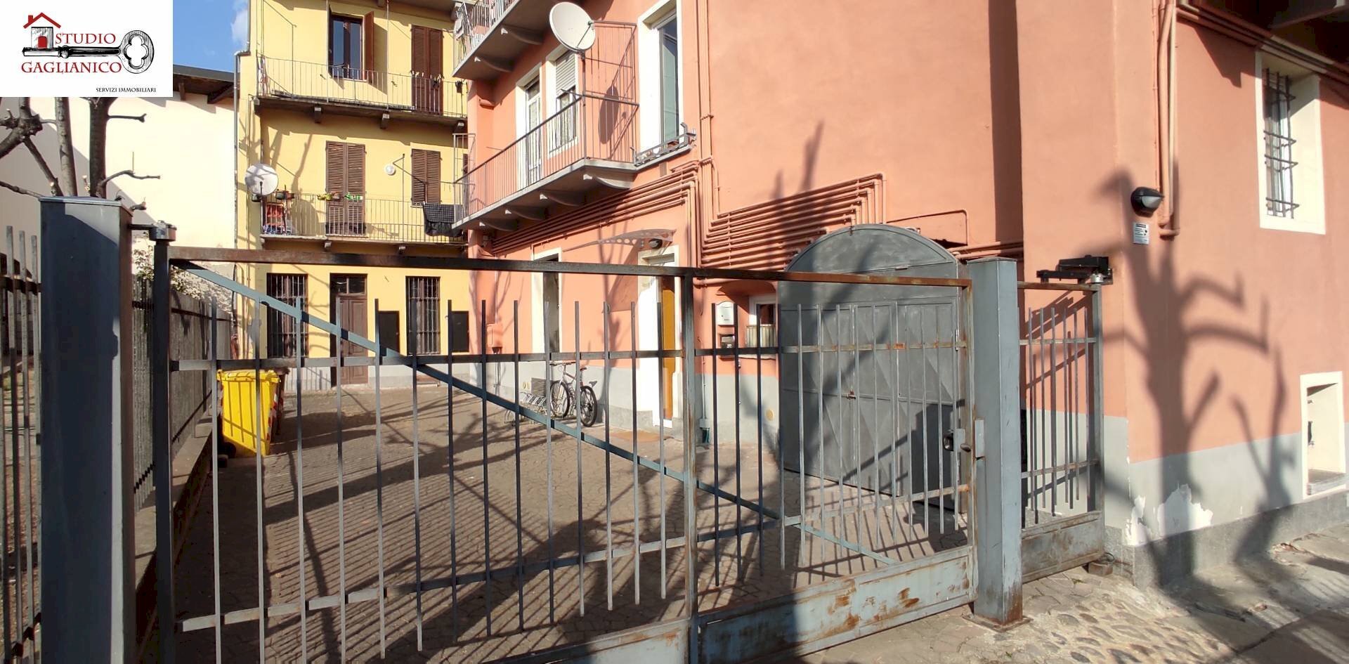 Foto 1 - Locale Commerciale Via Italia
 
75, Biella - foto 1