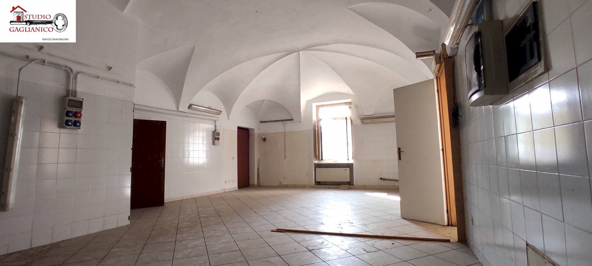 Foto 3 - Locale Commerciale Via Italia
 
75, Biella - foto 3