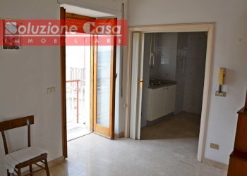 Foto 3 - Casa indipendente via Lucano, Canosa di Puglia - foto 3
