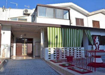 Foto 1 - Villa via Montecarafa, Canosa di Puglia - foto 1