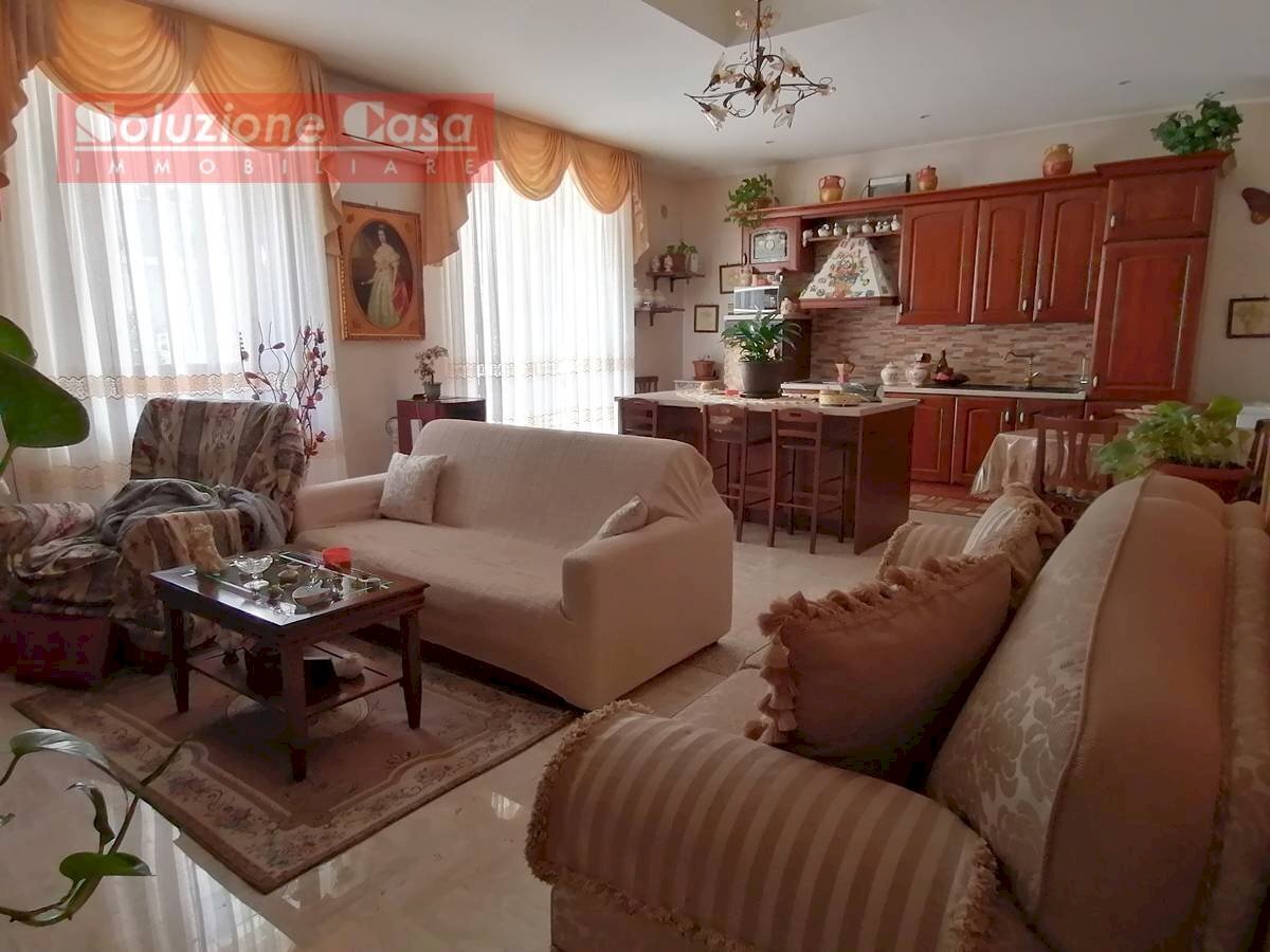 Foto 2 - Semi-detached house via Imbriani, Canosa di Puglia - photo 2