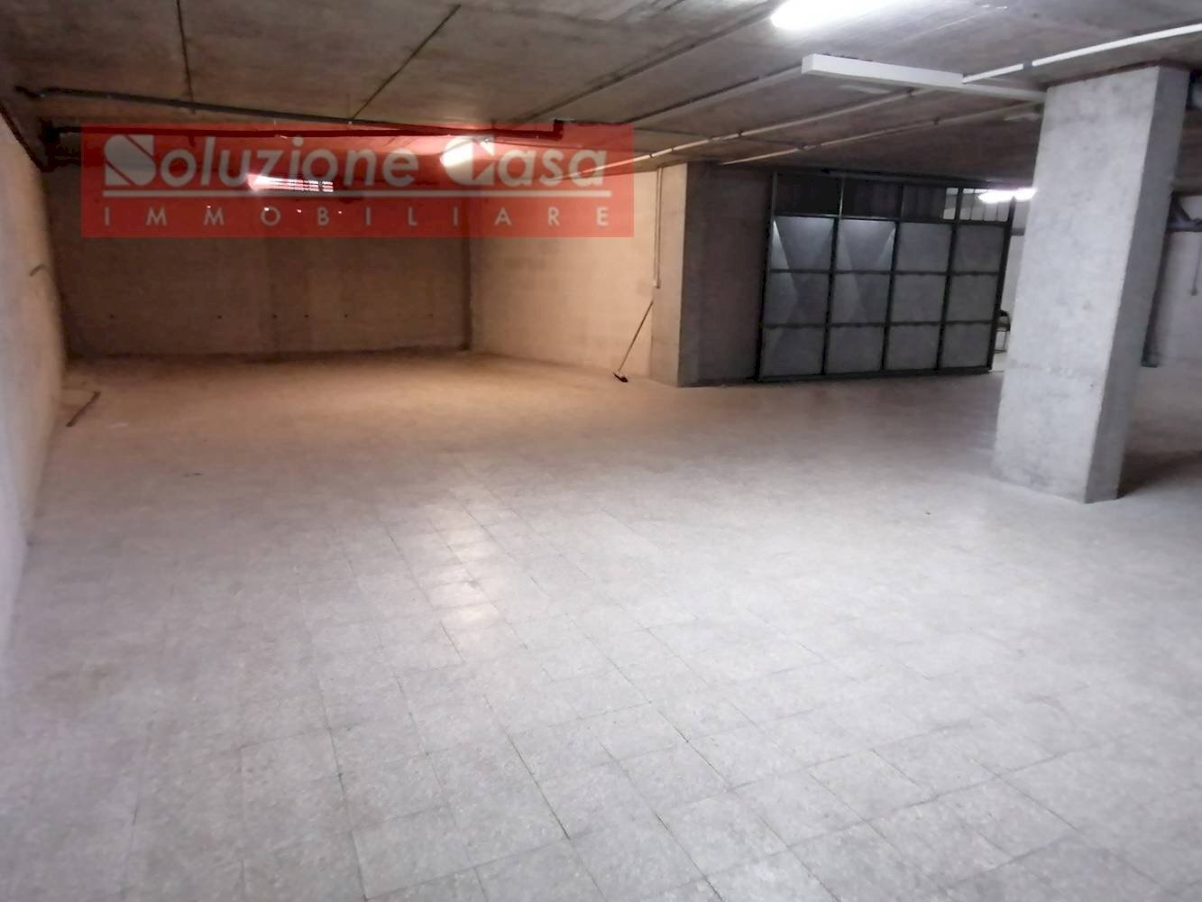 Foto 2 - Magazzino Corso Traiano, Canosa di Puglia - foto 2