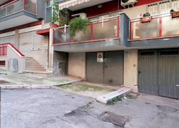 Foto 1 - Magazzino via Omero, Canosa di Puglia - foto 1