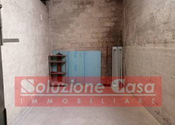 Foto 3 - Box via Alcide De Gasperi
 
80, Canosa di Puglia - foto 3