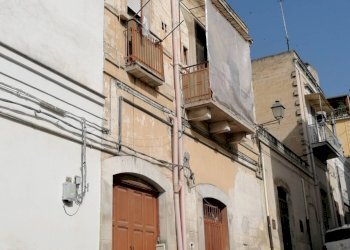 Foto 2 - Casa indipendente via Niccolo Piccinni, Canosa di Puglia - foto 2