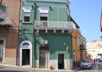 Foto 3 - Casa indipendente via Genova, Canosa di Puglia - foto 3