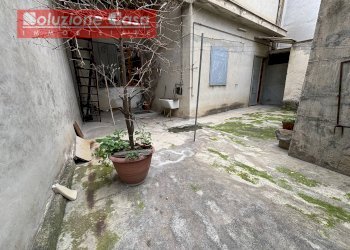 Foto 11 - Casa indipendente via Alcide De Gasperi, Canosa di Puglia - foto 11