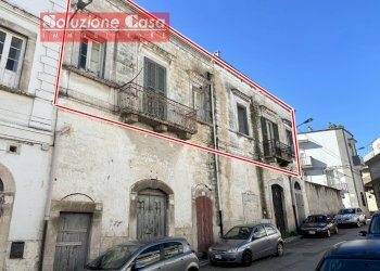 Foto 1 - Casa indipendente via Mazzini, Canosa di Puglia - foto 1