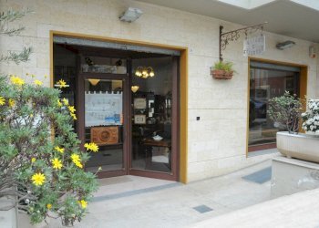 Foto 1 - Locale Commerciale via dei gelsomini, Canosa di Puglia - foto 1