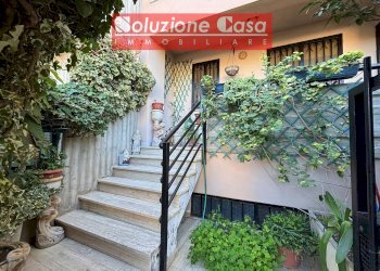 Foto 1 - Casa semi indipendente via Murgetta
 
28, Canosa di Puglia - foto 1