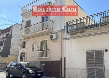 Foto 1 - Trilocale via Martiri di Barletta
 
55, Canosa di Puglia - foto 1