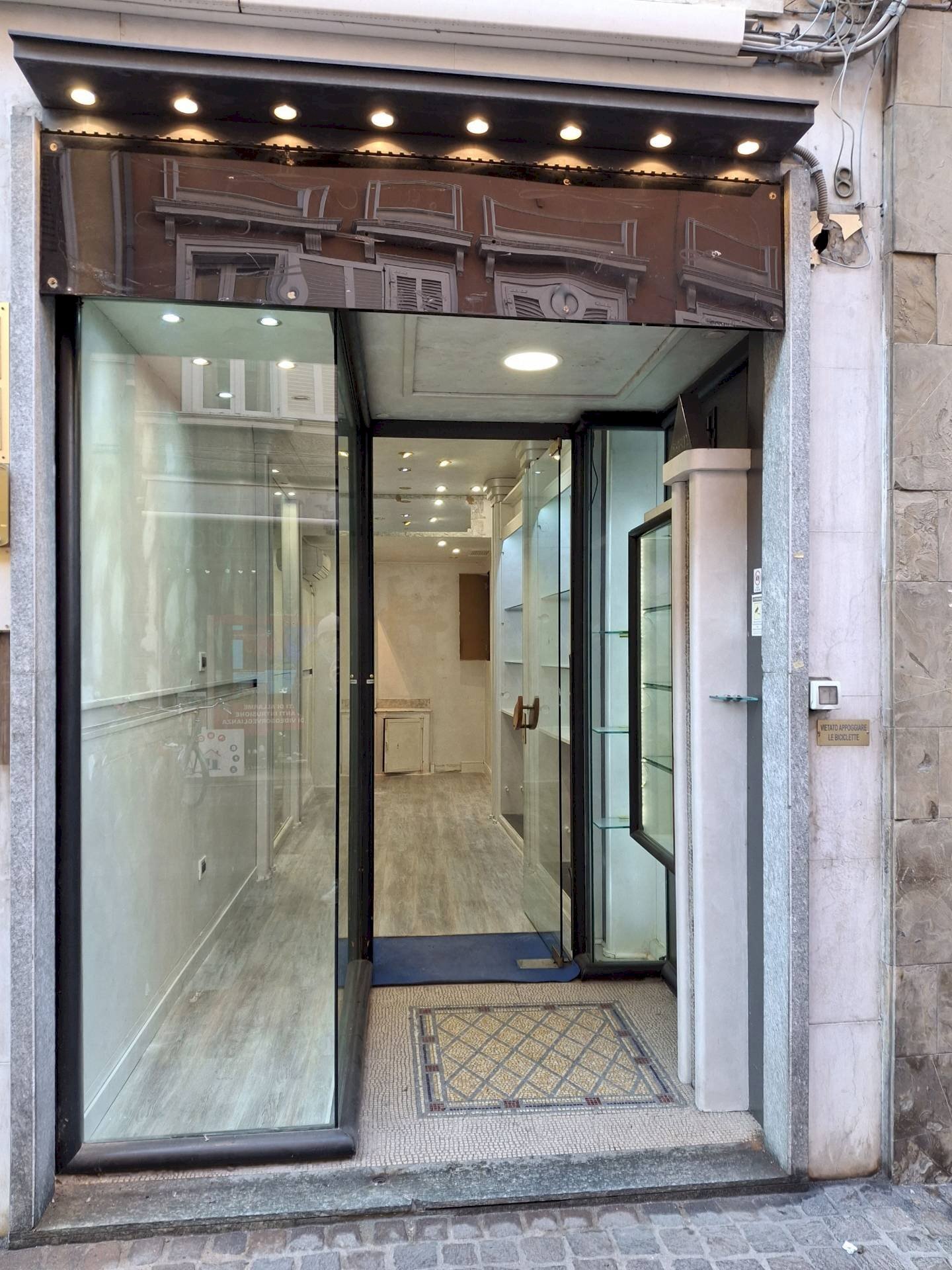 Foto 2 - Locale Commerciale Via Bersaglieri Del Po, Ferrara - foto 2