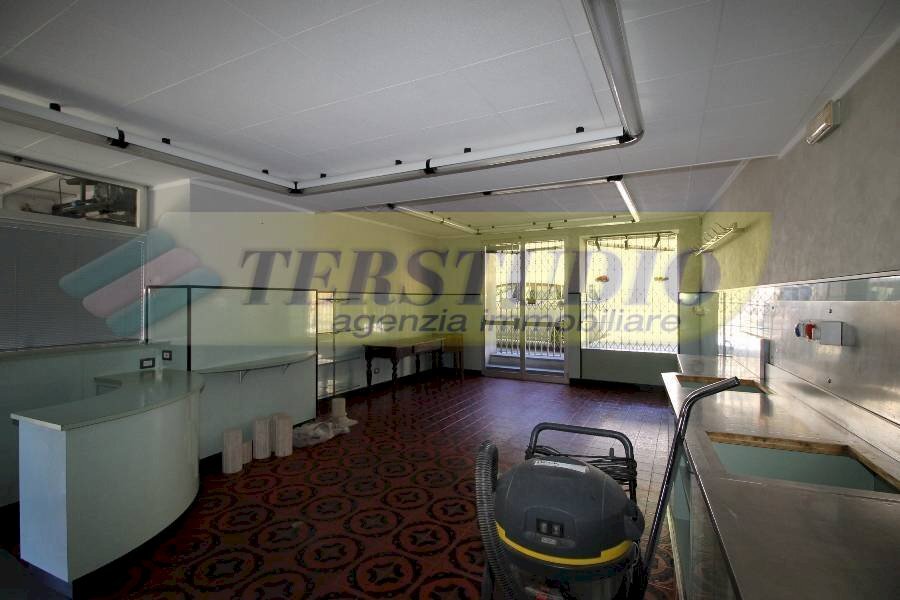 Foto 3 - Negozio Via Lega Lombarda
 
197, Pontida - foto 3