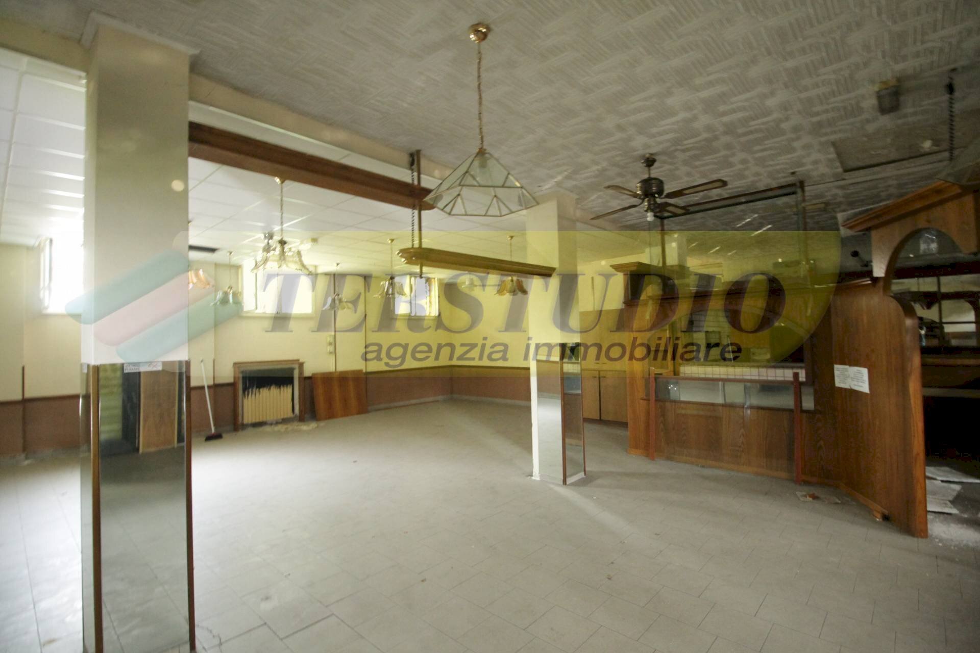 Foto 1 - Locale Commerciale Via A. Manzoni
 
snc, Mozzo - foto 1