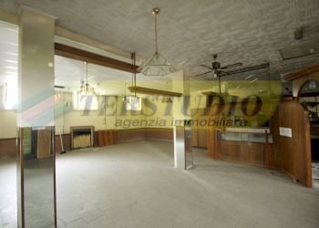 Foto 1 - Locale Commerciale Via A. Manzoni
 
snc, Mozzo - foto 1