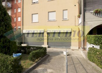 Foto 17 - Locale Commerciale Via A. Manzoni
 
snc, Mozzo - foto 17