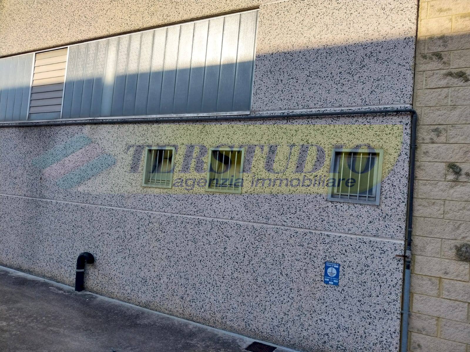 Foto 3 - Shed via Trento
snc, Curno - photo 3