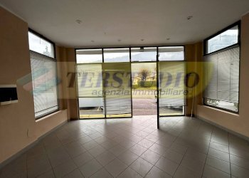 Foto 3 - Negozio Via Lecco
 
34, Pontida - foto 3