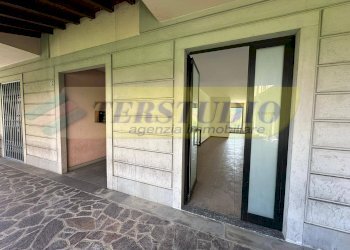 Foto 7 - Negozio Via Fratelli Calvi
 
14, Calolziocorte - foto 7