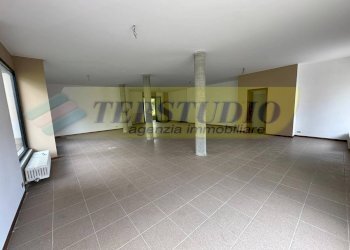 Foto 3 - Ufficio Via Fratelli Calvi
 
14, Calolziocorte - foto 3