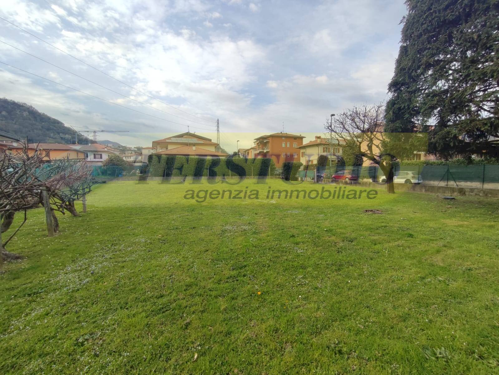 Foto 2 - Building land Via Isonzo
21, Airuno - photo 2