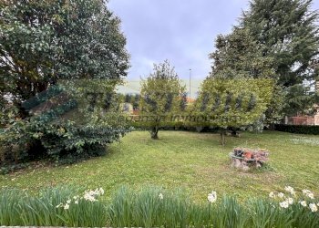 Foto 3 - Stable - Palace Via giacomo matteotti
 
15, Robbiate - photo 3