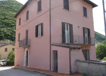 Foto 2 - Bilocale Frazione Valleremita, Fabriano - foto 2