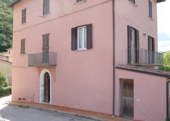 Foto 2 - Quadrilocale Frazione Valleremita, Fabriano - foto 2