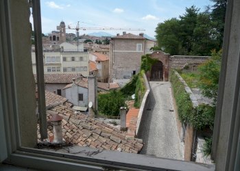 Foto 2 - Appartamento Piazza del Podestà, Fabriano - foto 2